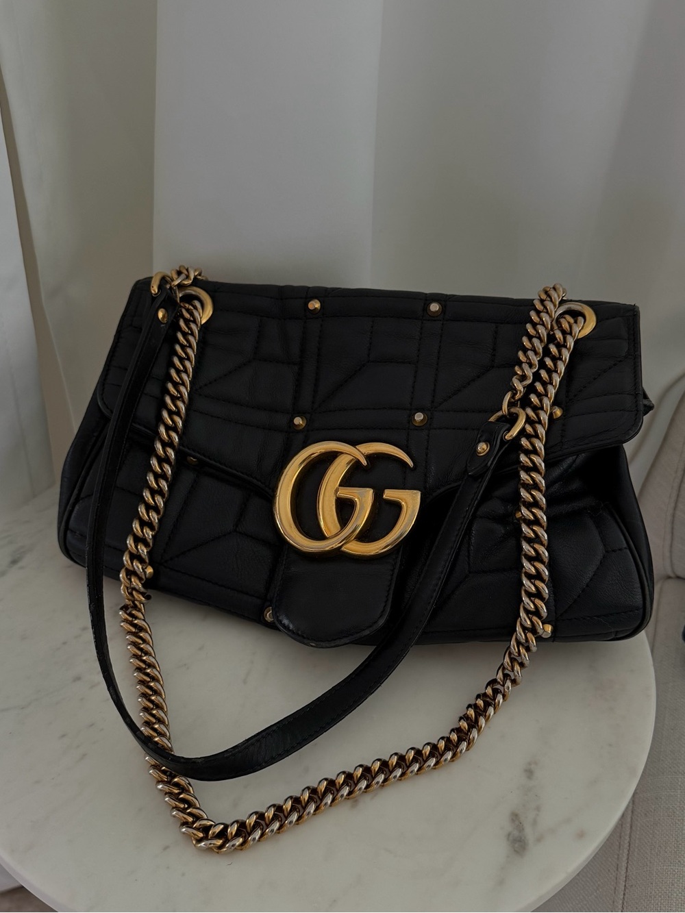 Gucci Marmont Black w/ gold hardware